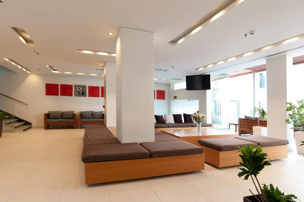 Lobby & Reception