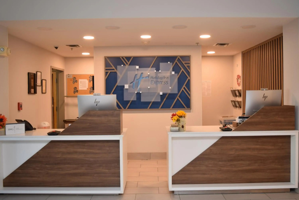Holiday Inn Express Syracuse Airport by IHG - фото 14