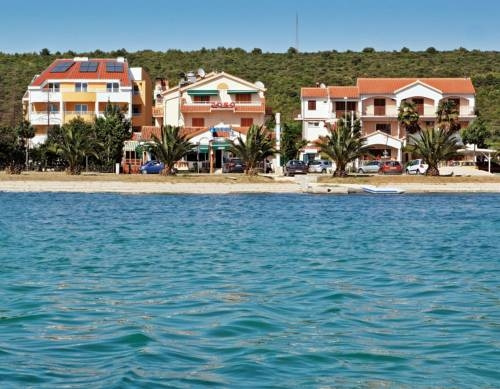 Beach & Waterfront