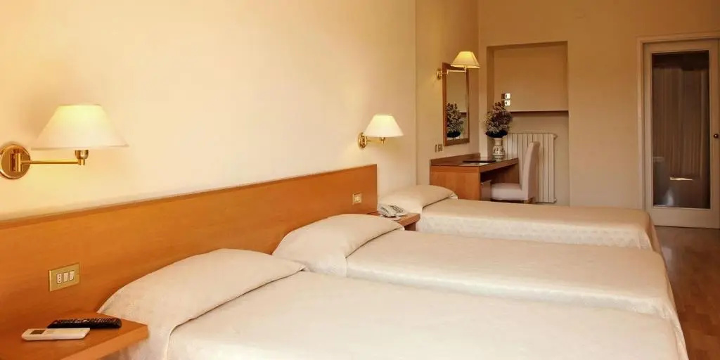 Hotel Plaza - Chambres