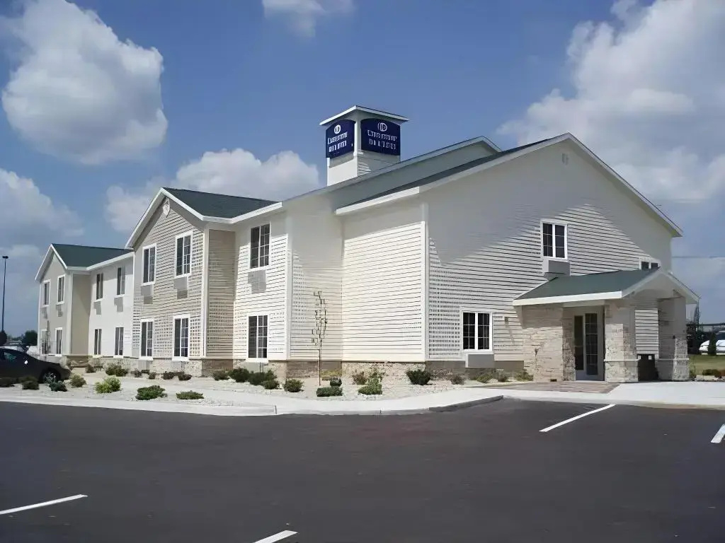 Cobblestone Inn & Suites - Durand