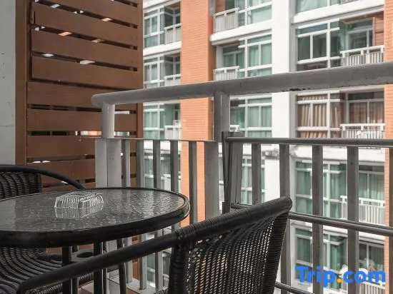 *950m to the Beach•Pool & Gym•Prime Location c211