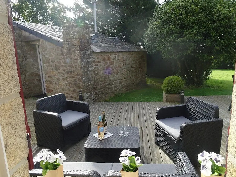 Holiday Home in Plogonnec Near Sandy Beaches
