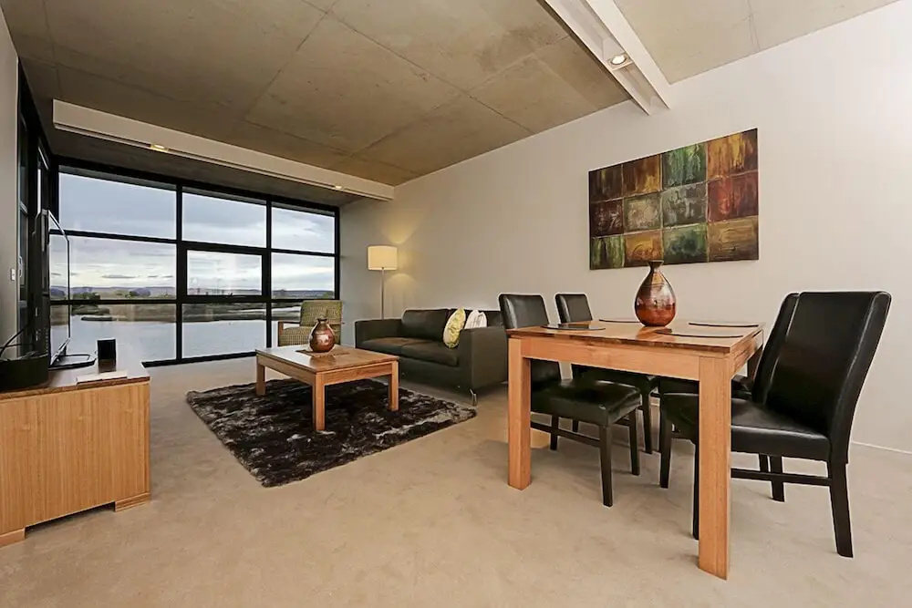 1 Bedroom Apartment with balcony