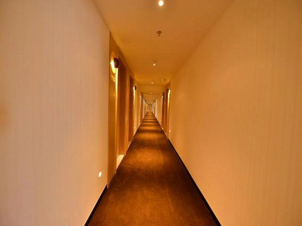 7 Days Inn Qingyuan Lianzhou Beihu Road Branch