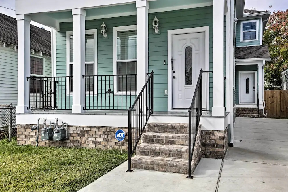 6 Mi to French Quarter: Modern New Orleans Gem