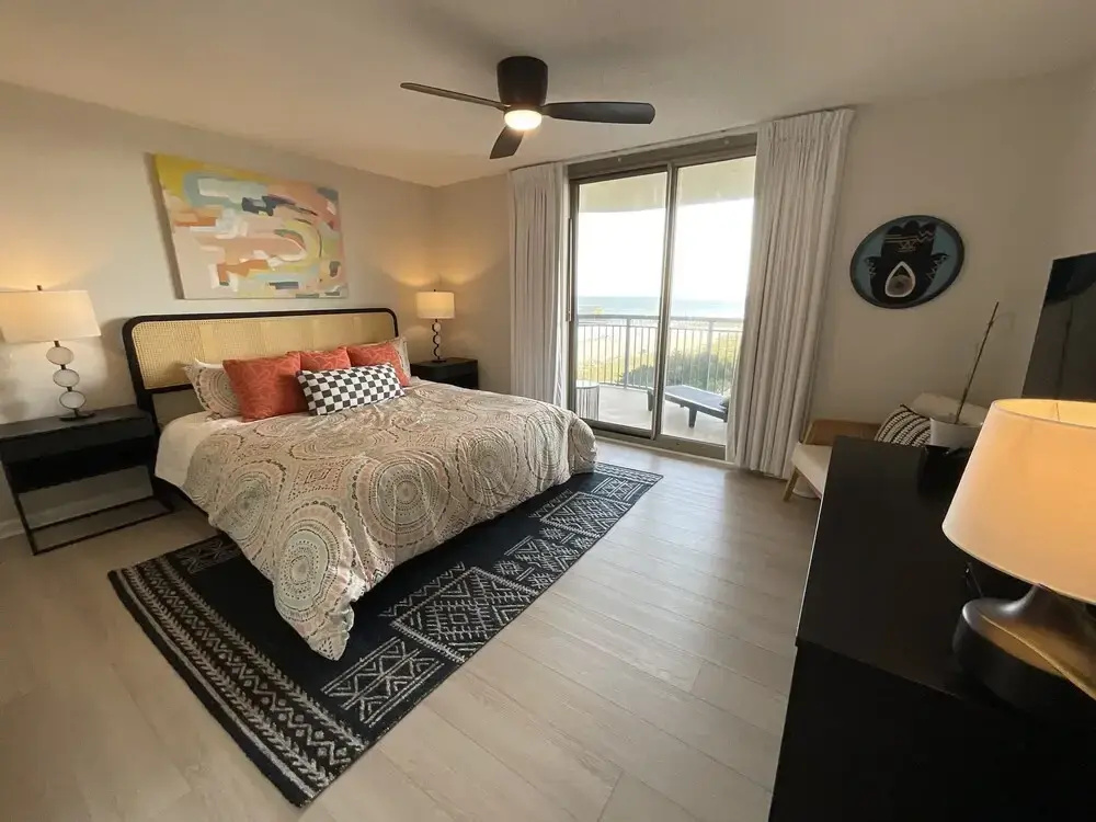 504 Brighton 2 Bedroom Condo