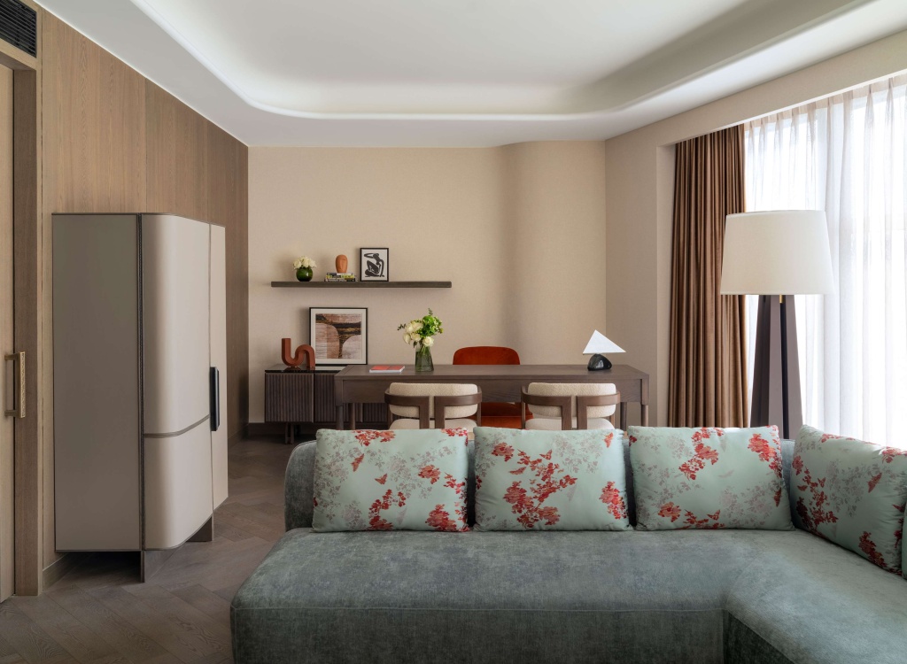 Conrad Urumqi - 5