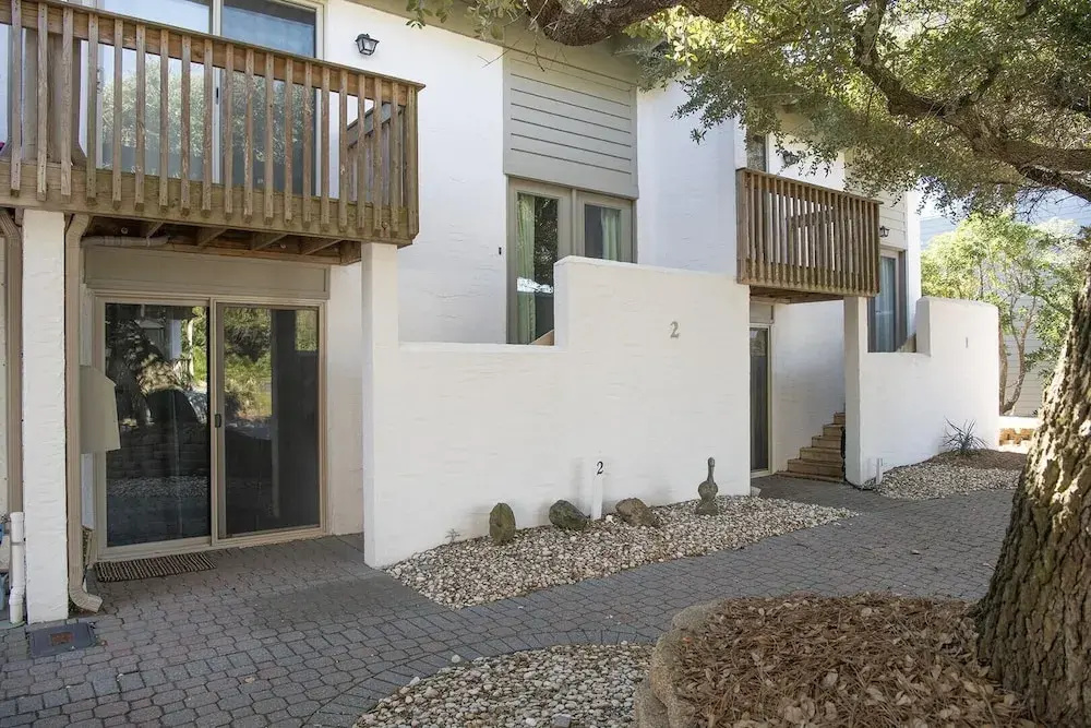 Oceans 2 4 Bedroom Condo by RedAwning
