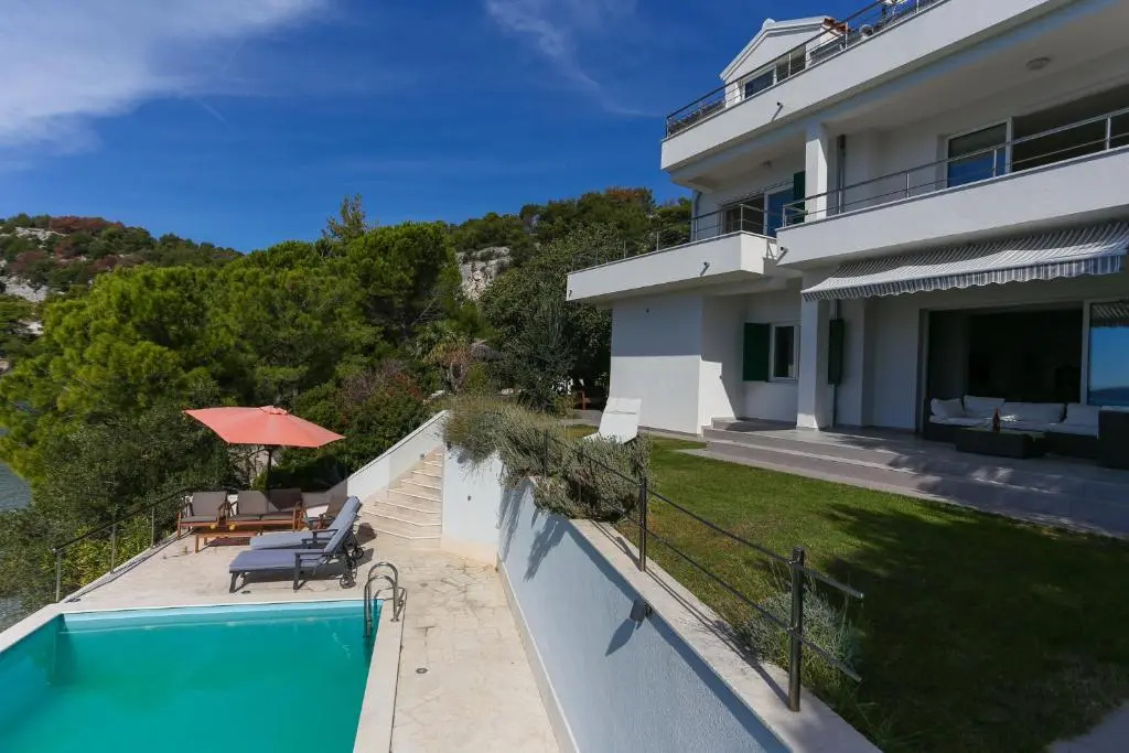 Villa Exotica
