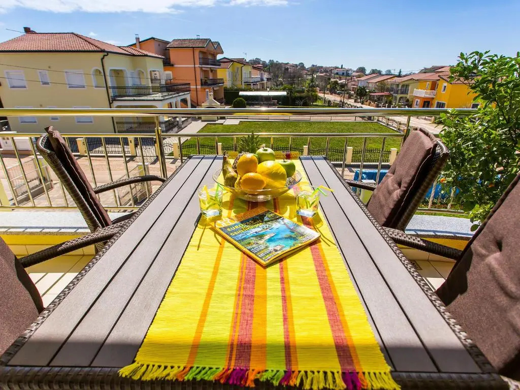 Apartment Maestral