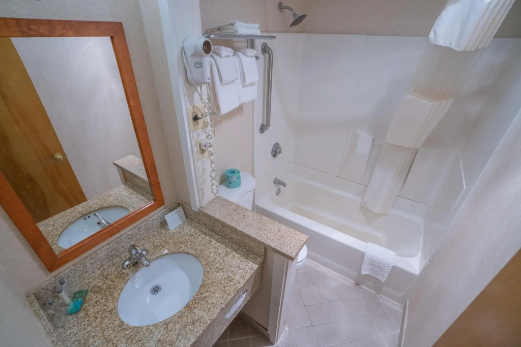 Ambassador Inn & Suites - Général