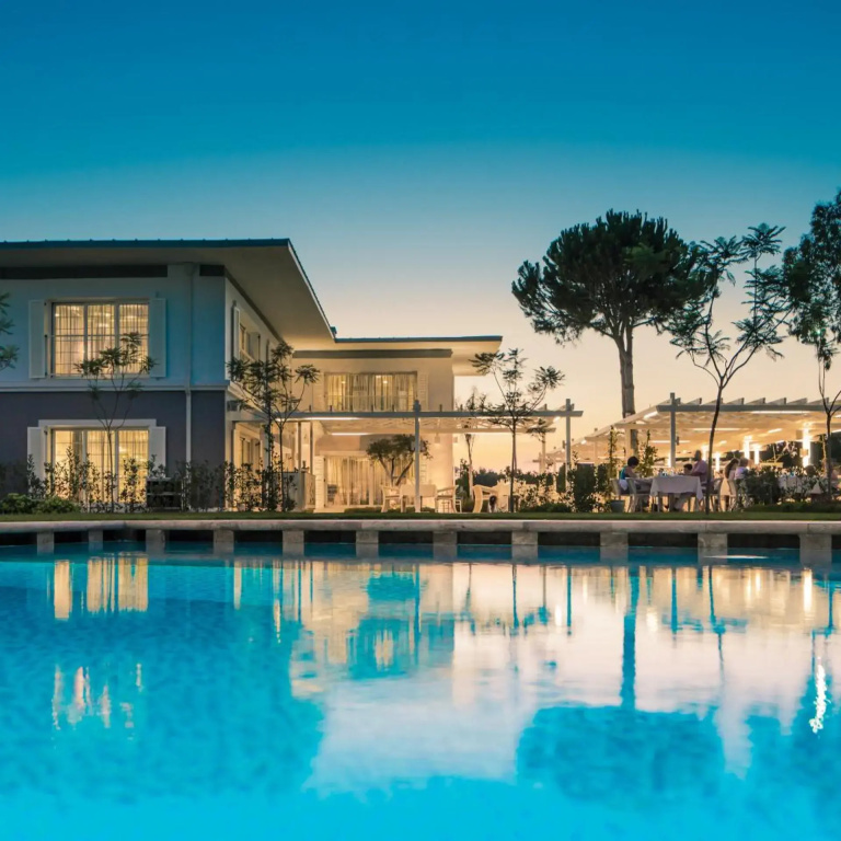 Azure Villas by Cornelia — фото