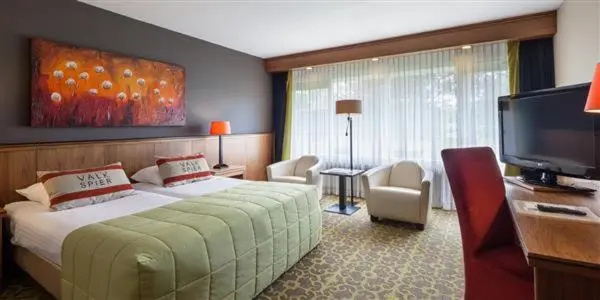 Economy Basement room