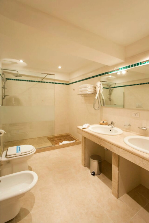 Hotel photo 42