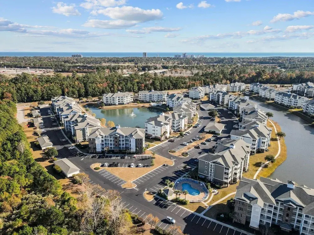 4855-101 Luster Leaf Circle 3 Bedroom Condo by Redawning