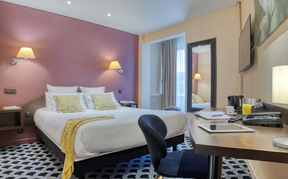 Brit Hotel Les Voyageurs - Chambres