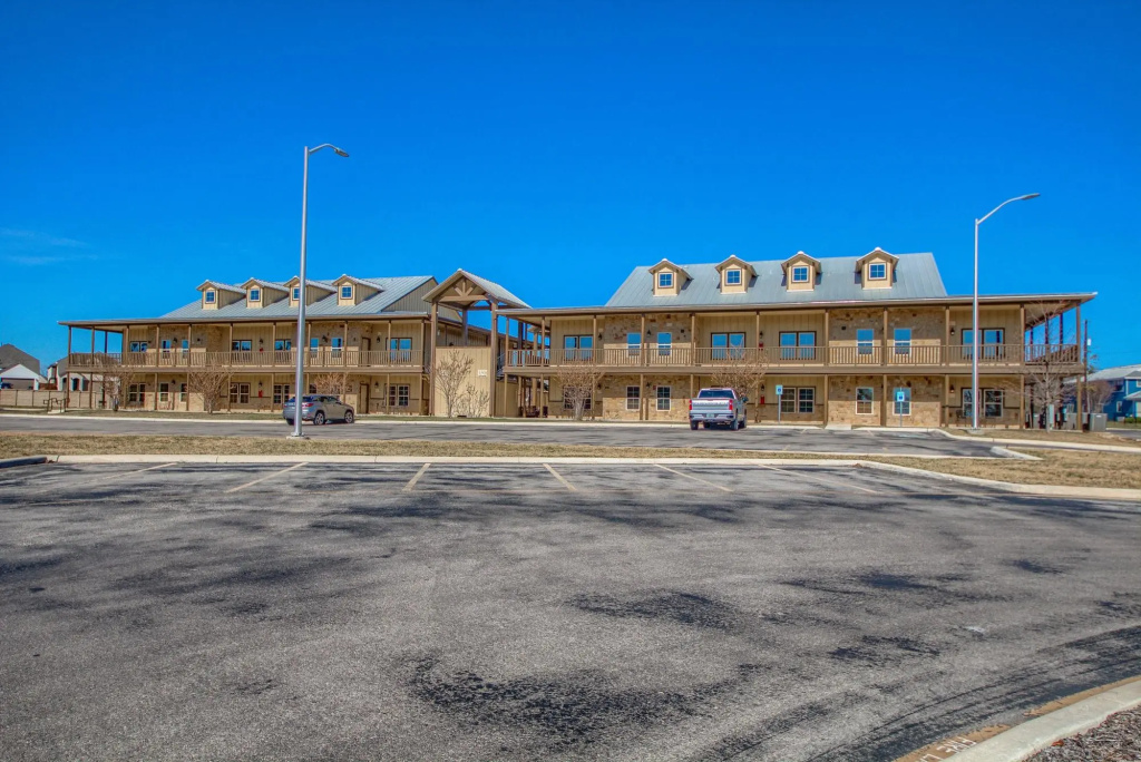 Old Mills Resort OM A1