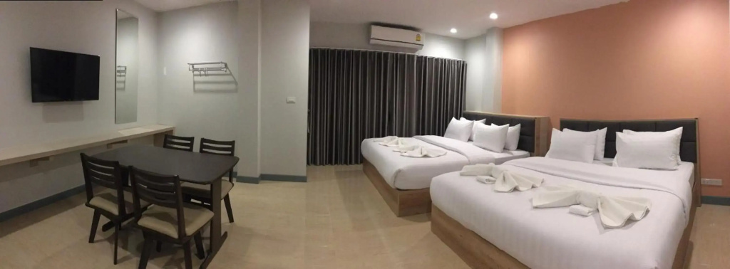 Hotel photo 12