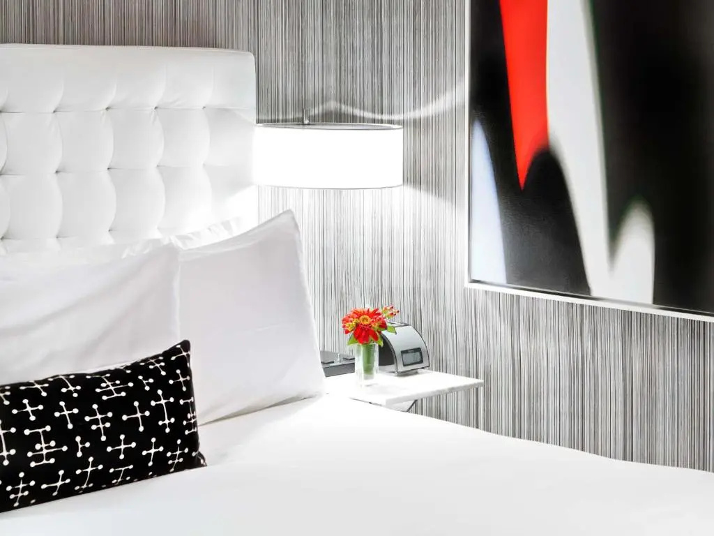 Double room (full double bed)