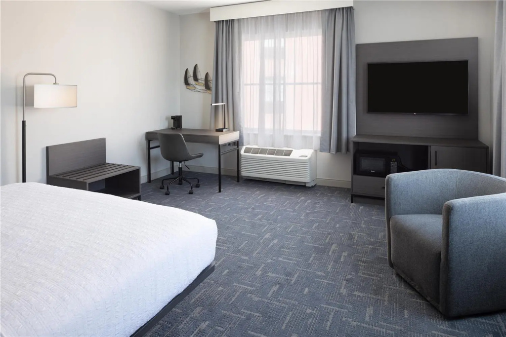 Hampton Inn & Suites Portsmouth Downtown - Chambres