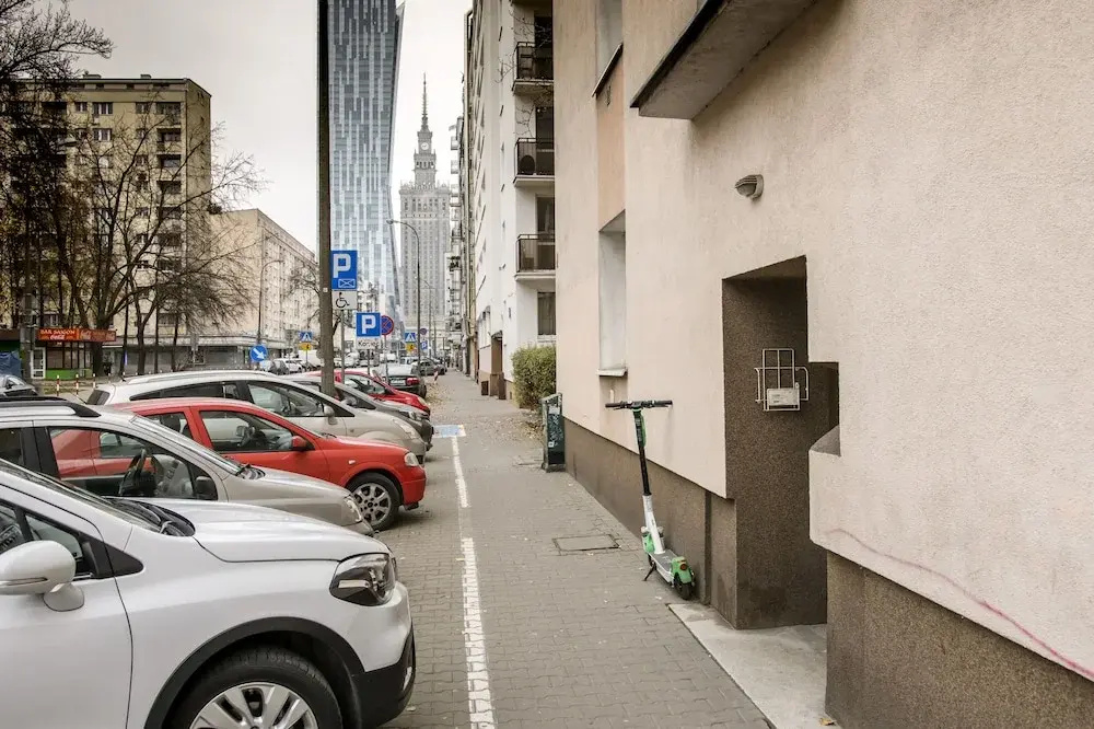 Golden Center Apartment