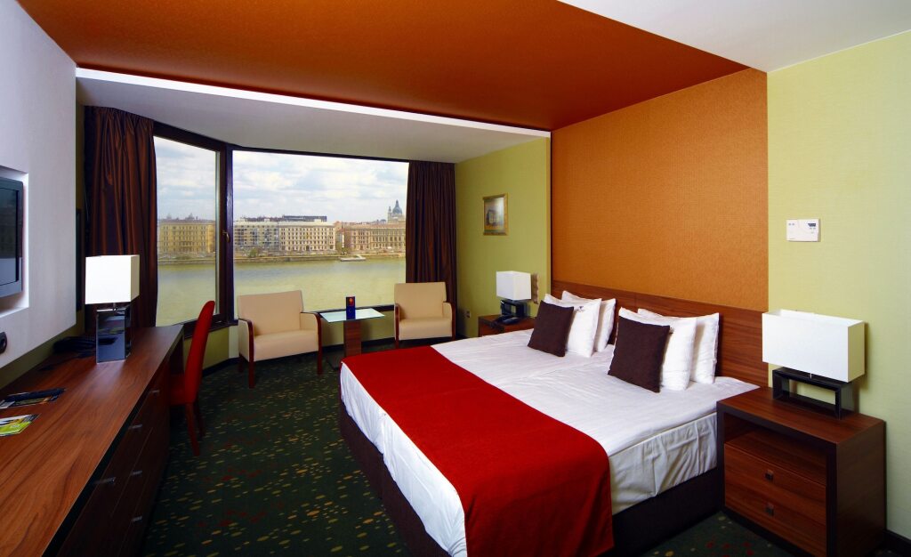 Boutique Hotel Victoria Budapest by null
