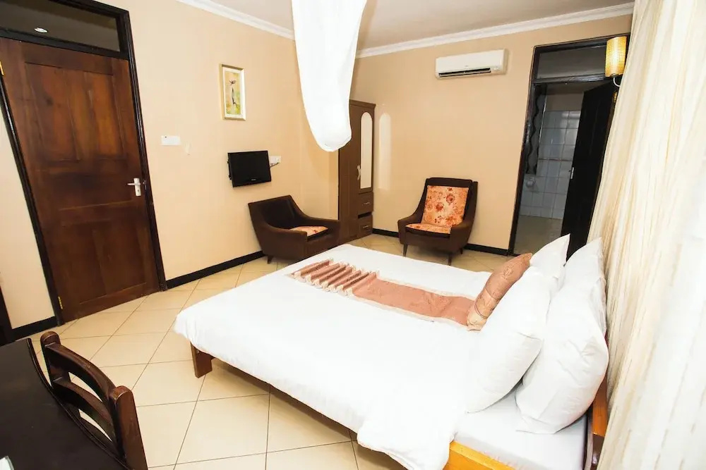Economy room