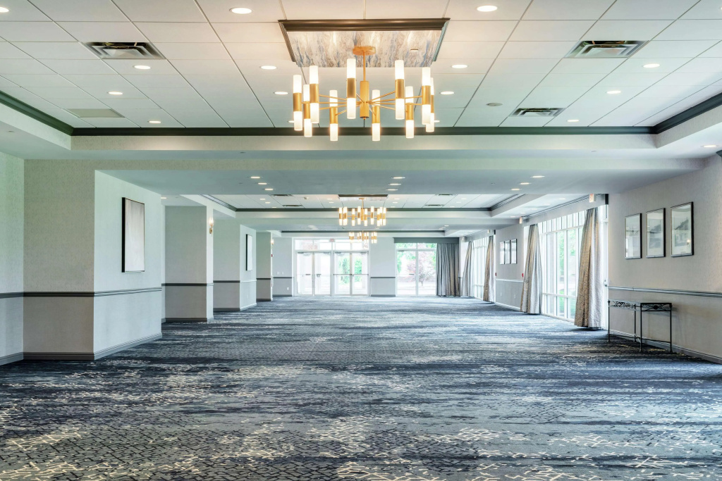 Lobby & Reception