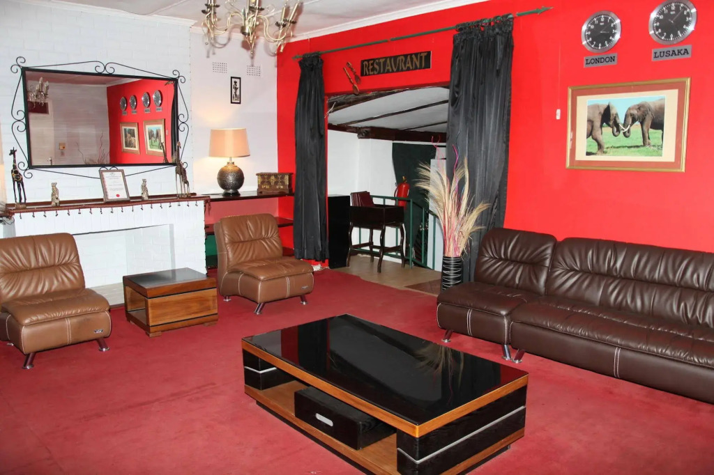 Africanza Lodge and Restaurant — фото