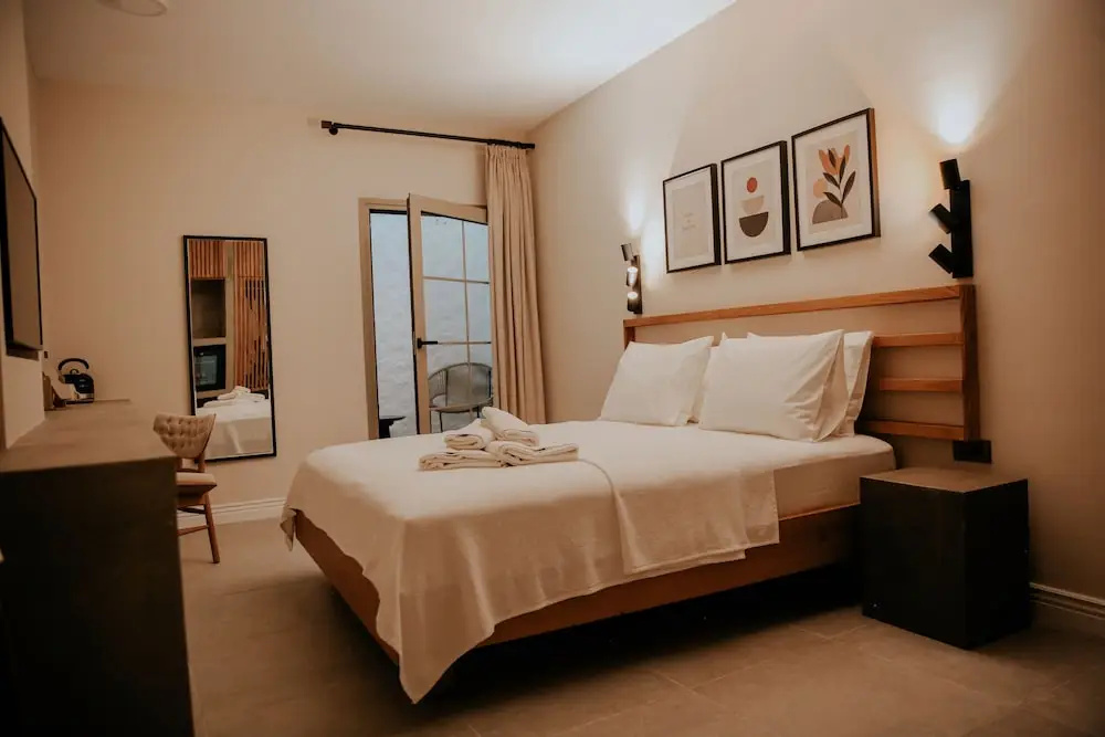 Economy Double Basement room (full double bed)
