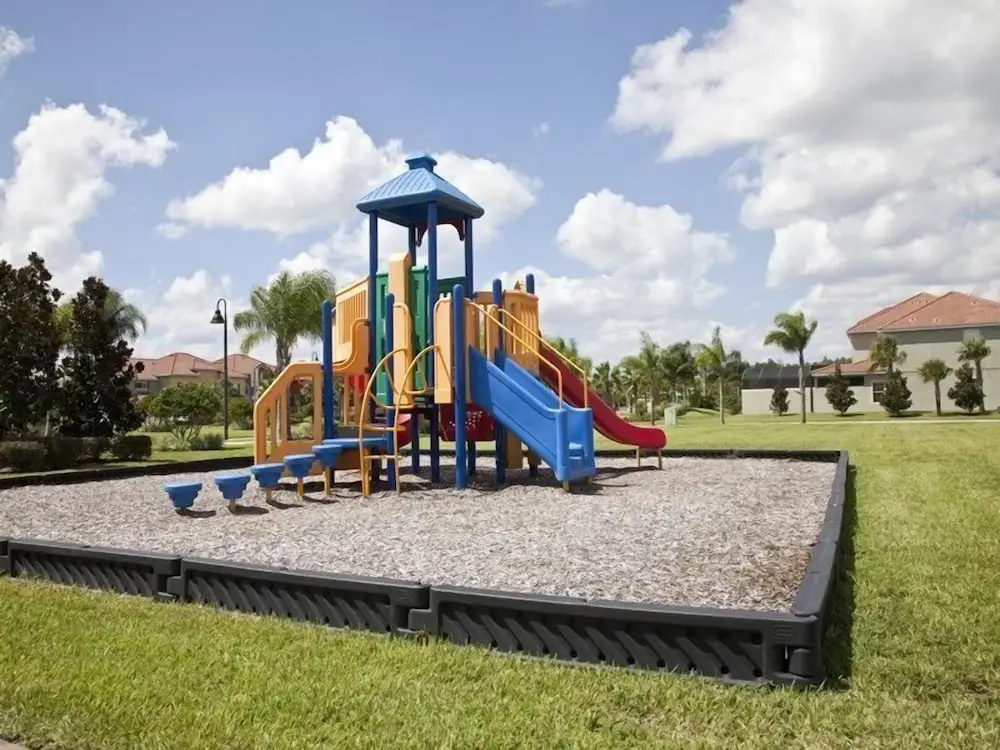 Lovely 4 Bedroom 3 Bath Town House In Kissimmee Resort