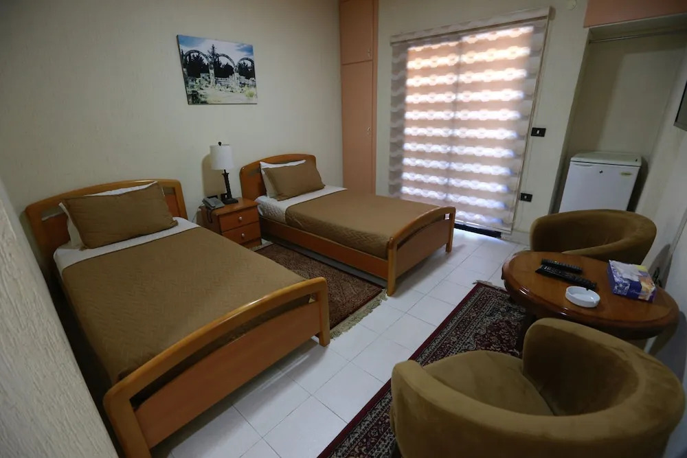 Hotel and Restaurant Shallalat Anjar - фото 15