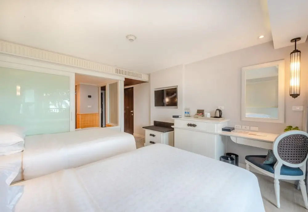 Double room with balcony (twin beds)