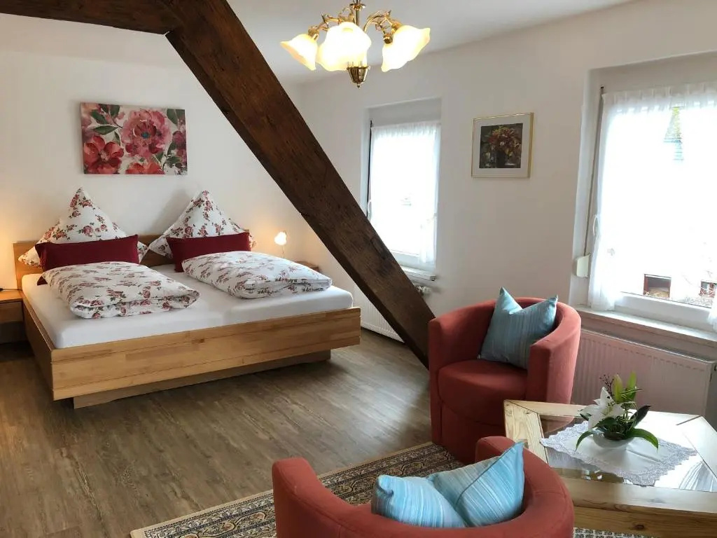 Standard Double room with garden view (full double bed)