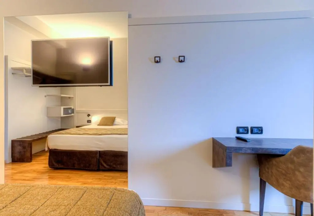 Standard Double room (full double bed)