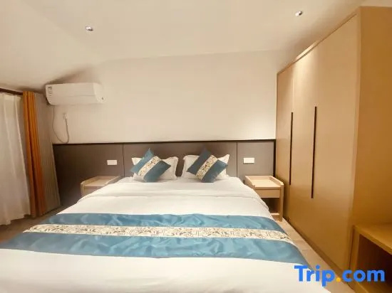 3 Bedrooms Standard room with lake view