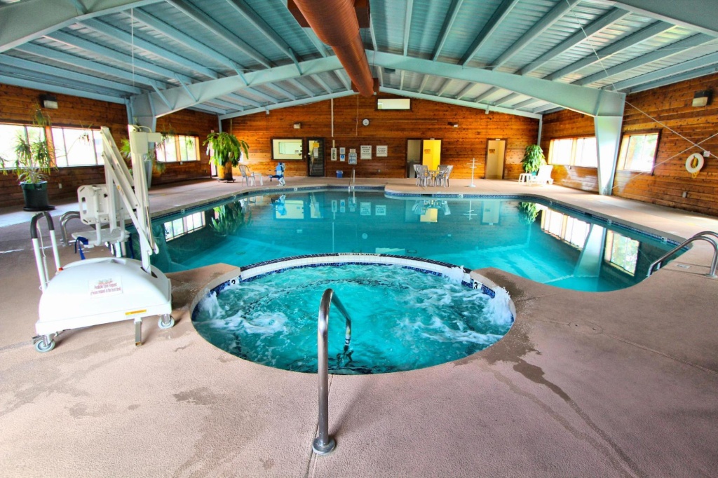 Roundhouse Resort — 2