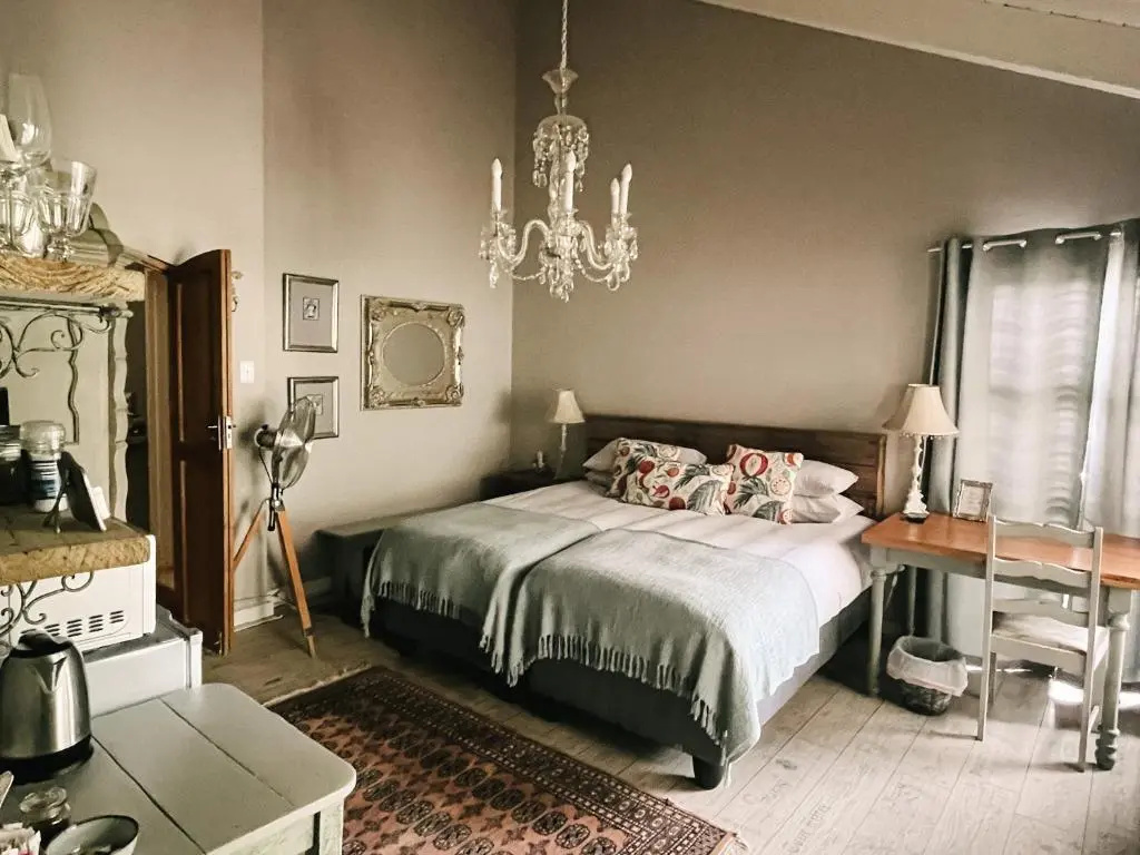 Standard Double room with garden view full double bed
