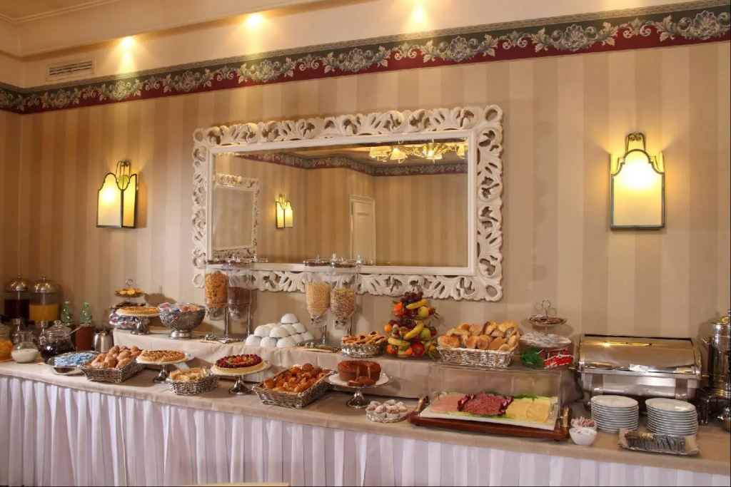 Hotel photo 12