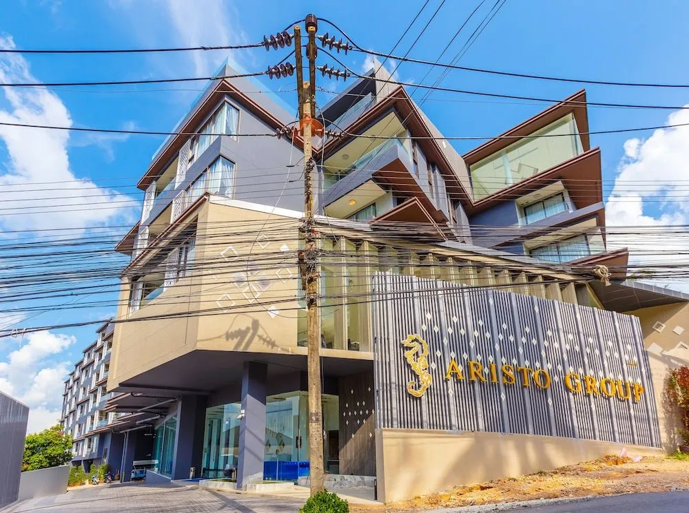 The Aristo Beach by Holy Cow 510 Sea View