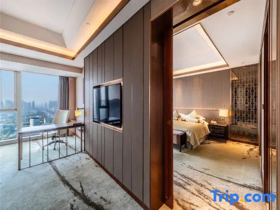 Premium Suite