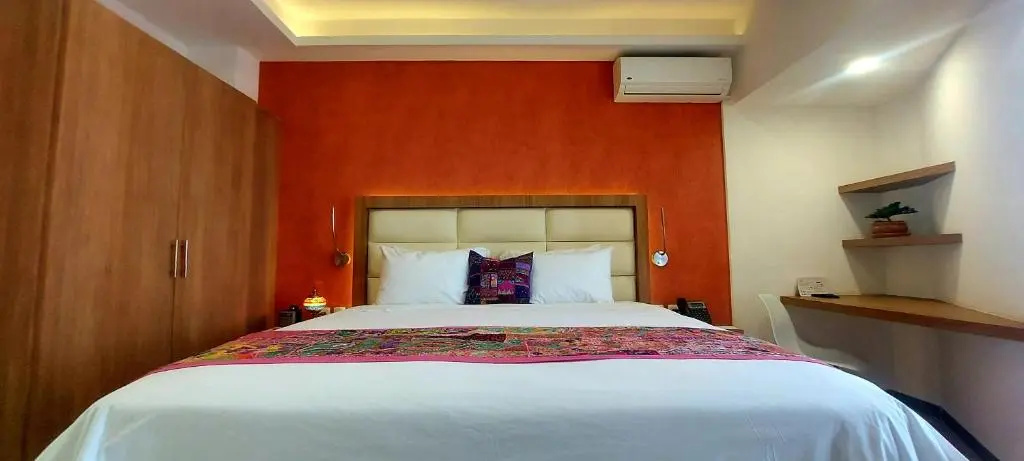 Hotel photo 12