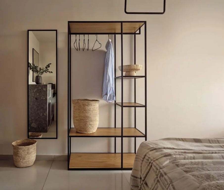 Standard Single room with balcony and with garden view