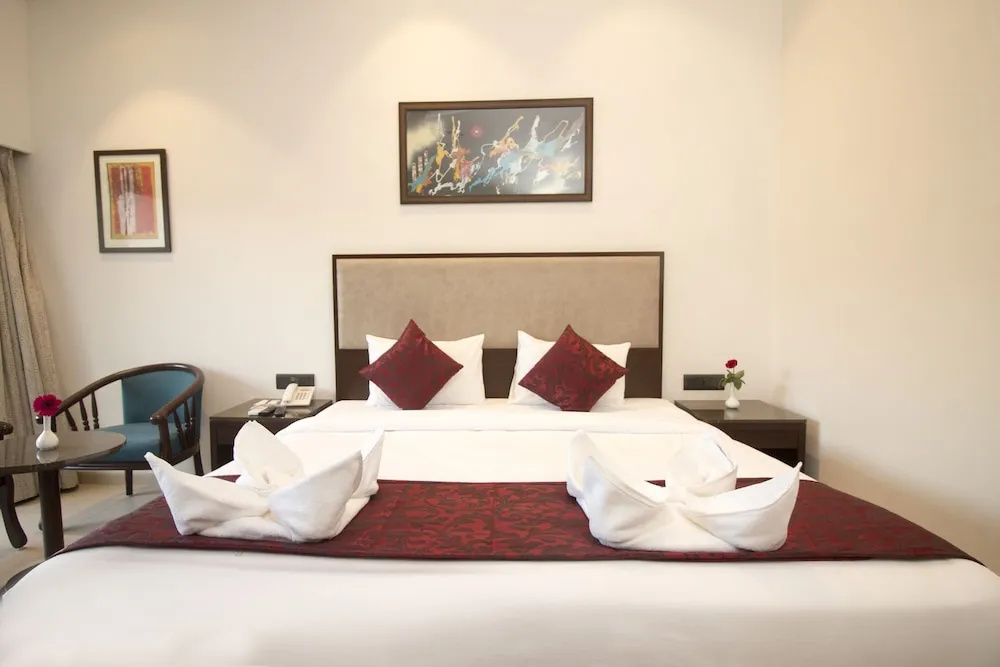 Double Junior Suite with balcony (full double bed)
