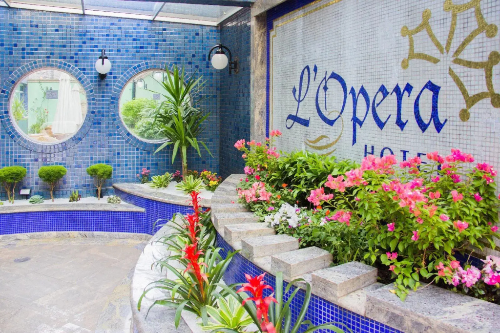 L'Opera Hotel
