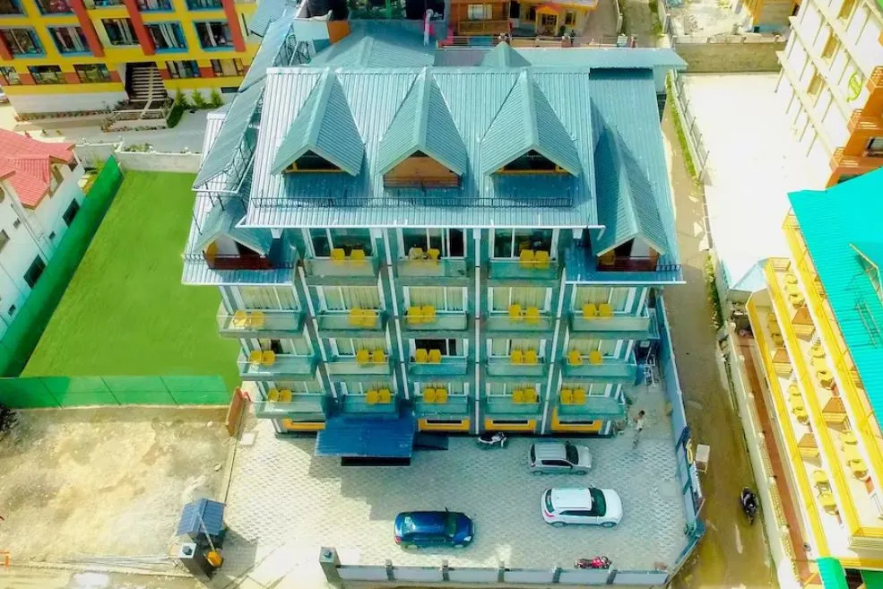 The Laurent and Banon Resorts