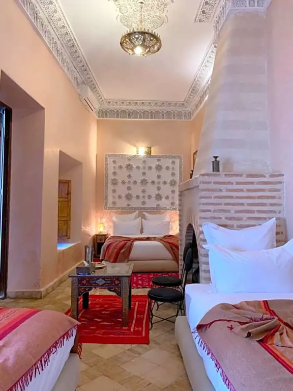 Oriental Amber Suite