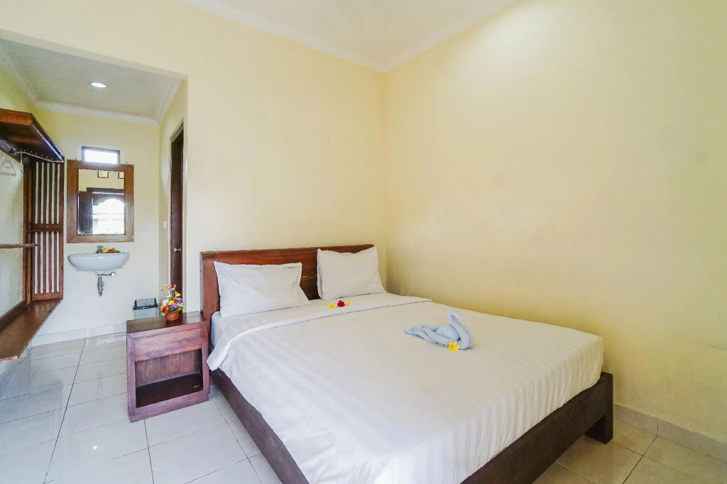 Standard Double room (full double bed)