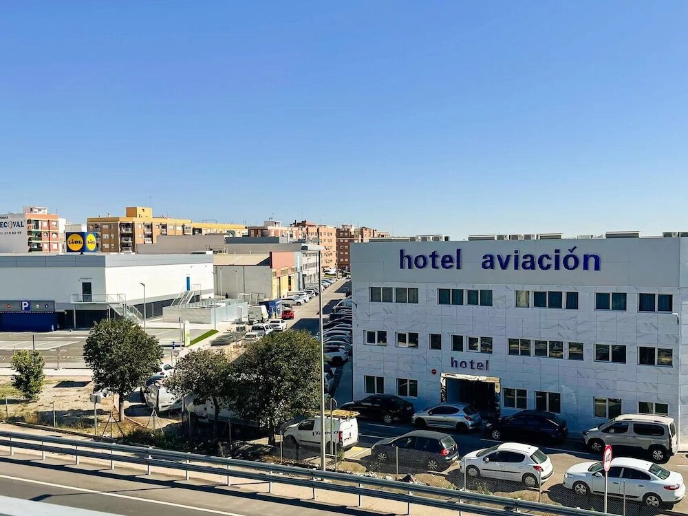 Hotel Aviación image